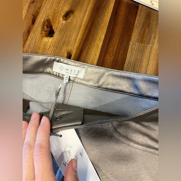 Wayf Luxury Metallic Bronze High Rise Vegan Leather Pants Size Medium - Picture 8 of 10